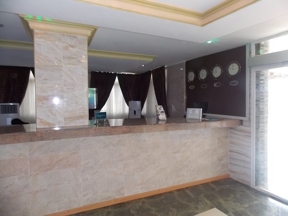 Dublina Suites Festac Town Dış mekan fotoğraf